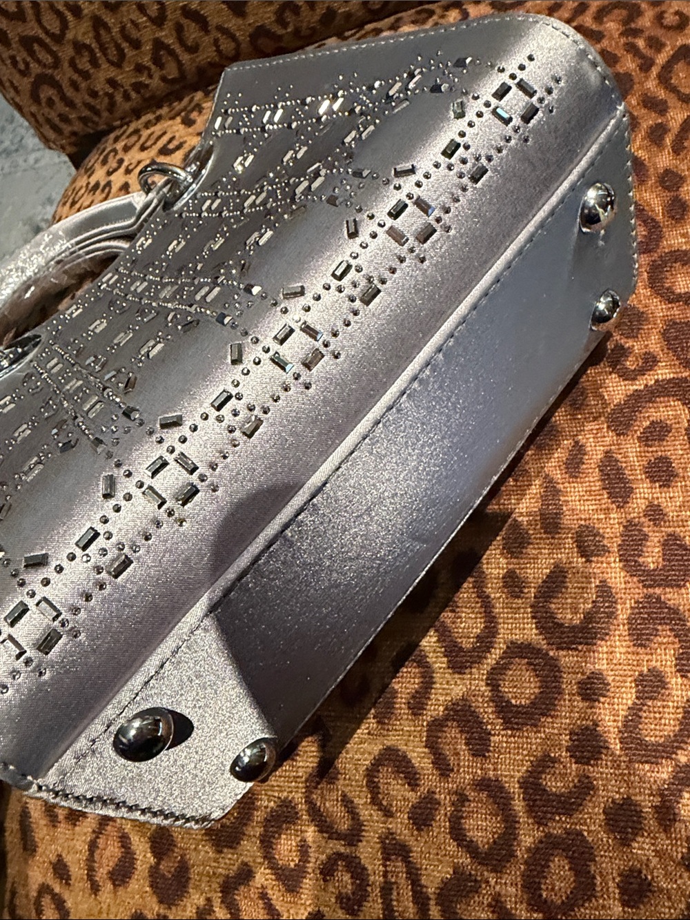 NEW Satin Bling Fashion NEW Tote - Picture 5 of 5